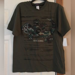 NWT boys gecko Hawaii shirt